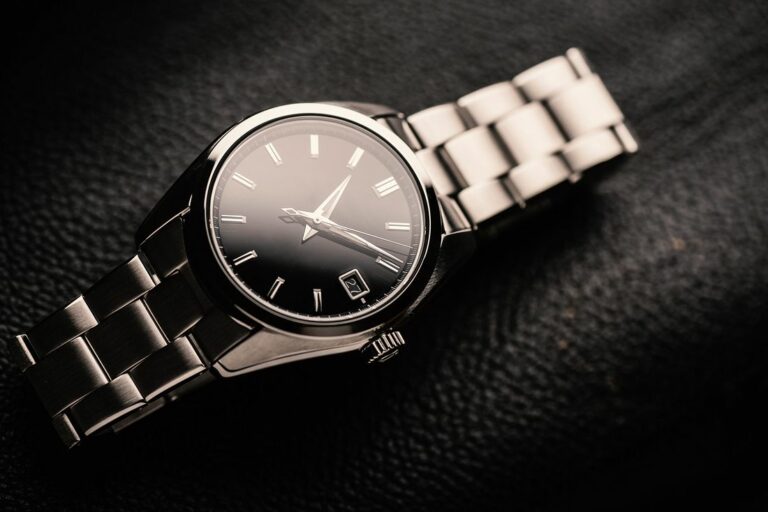 luxury-men-wristwatch