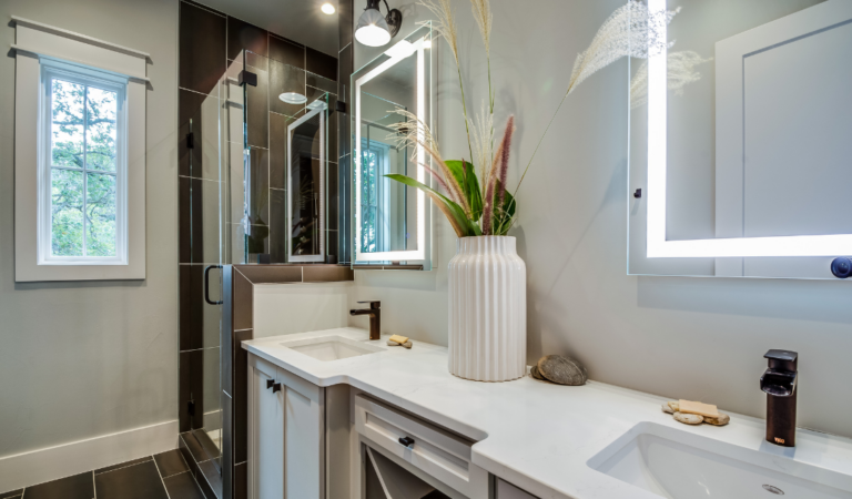 Lighted Mirrors & Cabinets