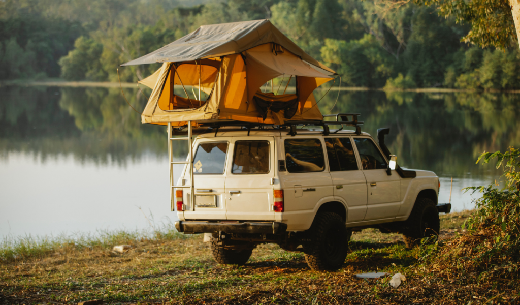Outfits Vehicles for Off-Road Travel Camping