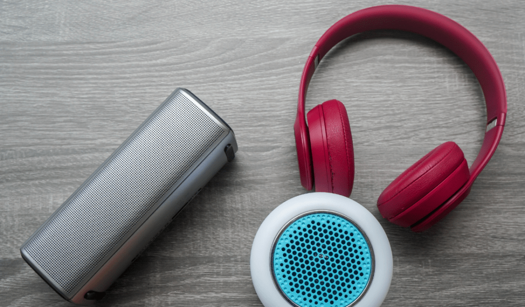 bluetooth speakers headphones