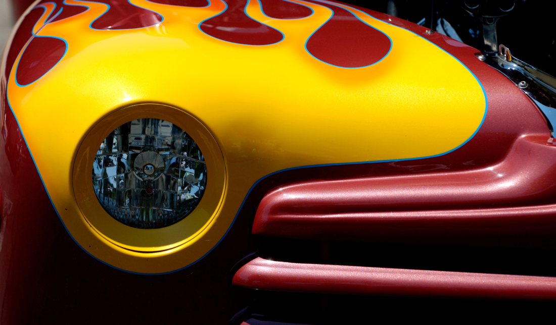 custom graphics design vehicle