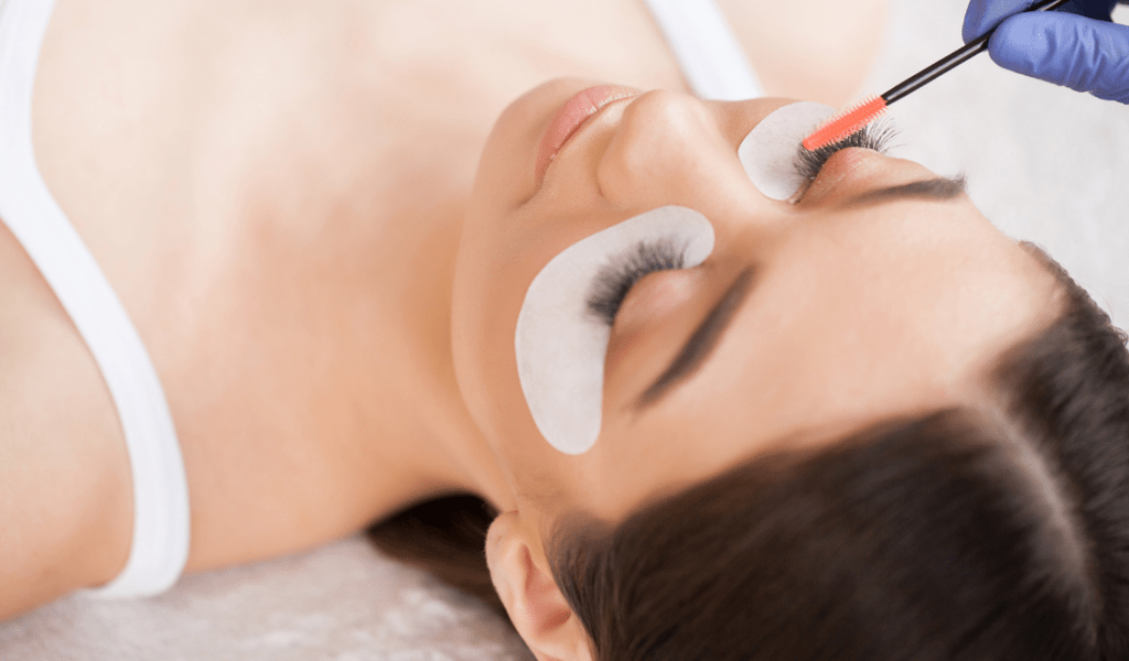 faux eyelashes and eyelash growth serums