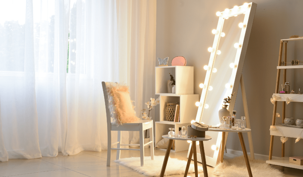 luxury lighted LED vanity mirror