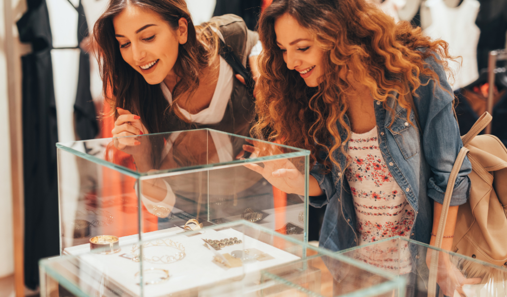 women custom fashion jewelry