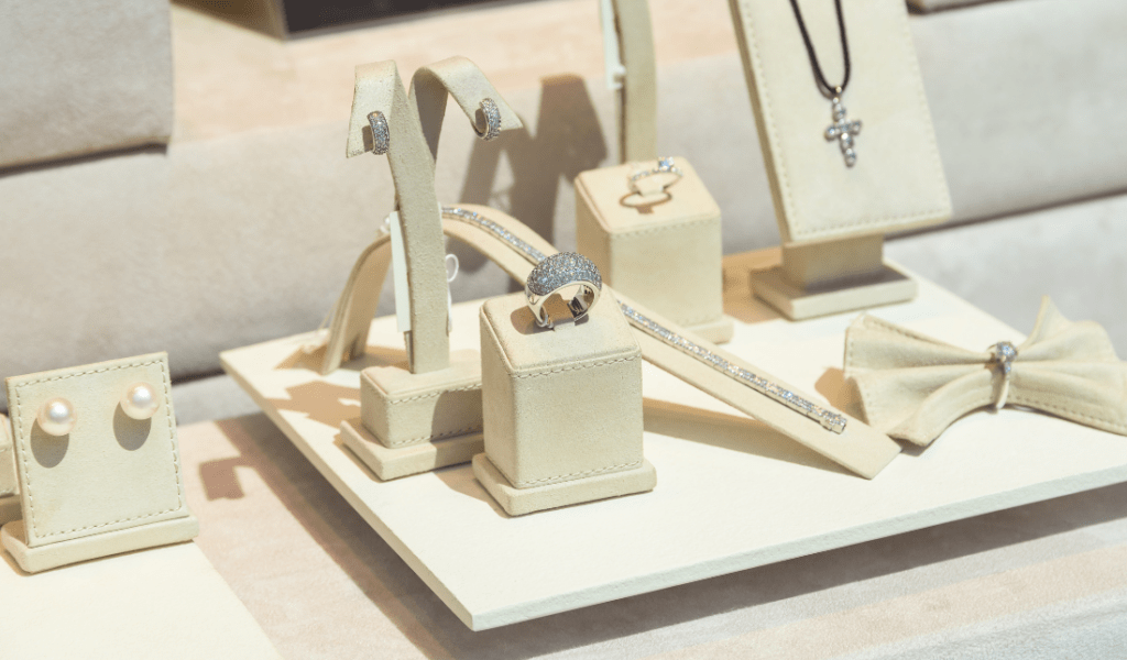 fashion jewelry sector